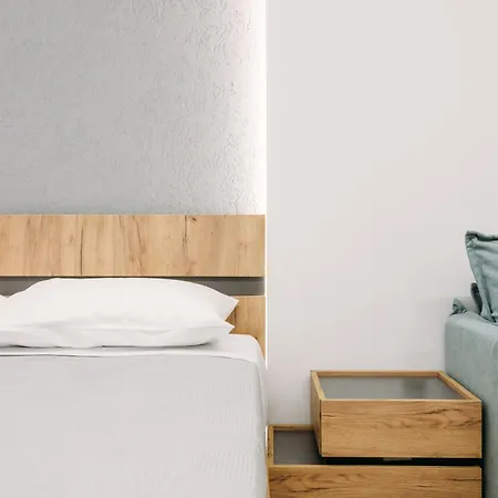 Dems With Private Parking