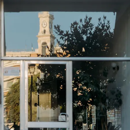 Dems With Private Parking *