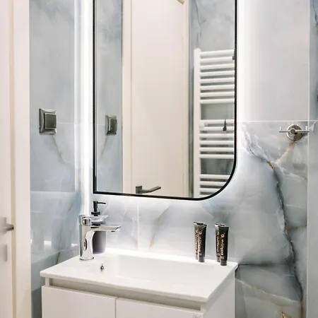 Dems With Private Parking Lejlighed