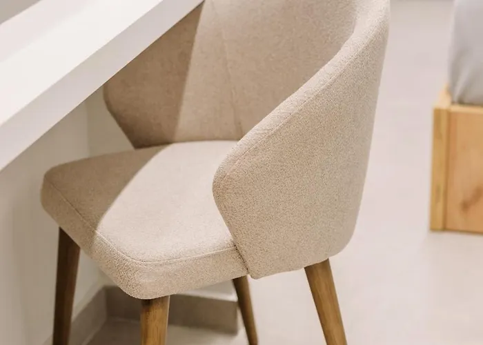 Dems With Private Parking Volos