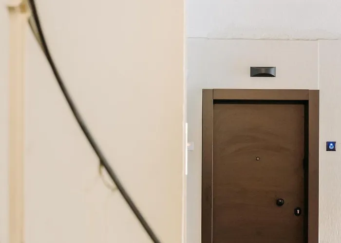 Dems With Private Parking Volos