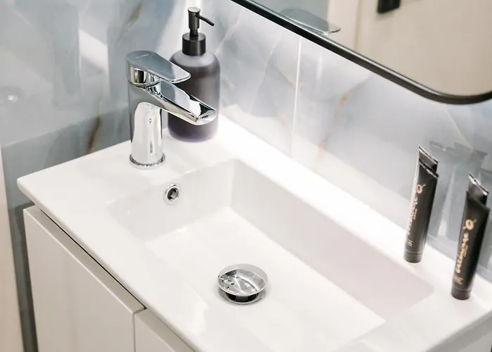 Dems With Private Parking Volos